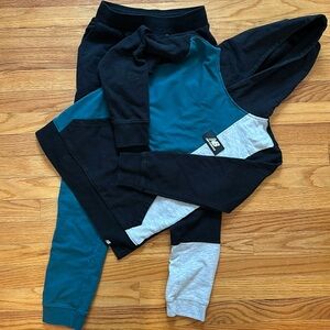 Boys New Balance matching sweatsuit